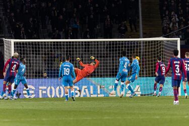 Aprobados y suspensos del Almería: Insuficiente recital de Maximiano