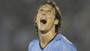 <b>LAMENTOS.</b> A Forlán le disgustan las críticas que recibe en su país.