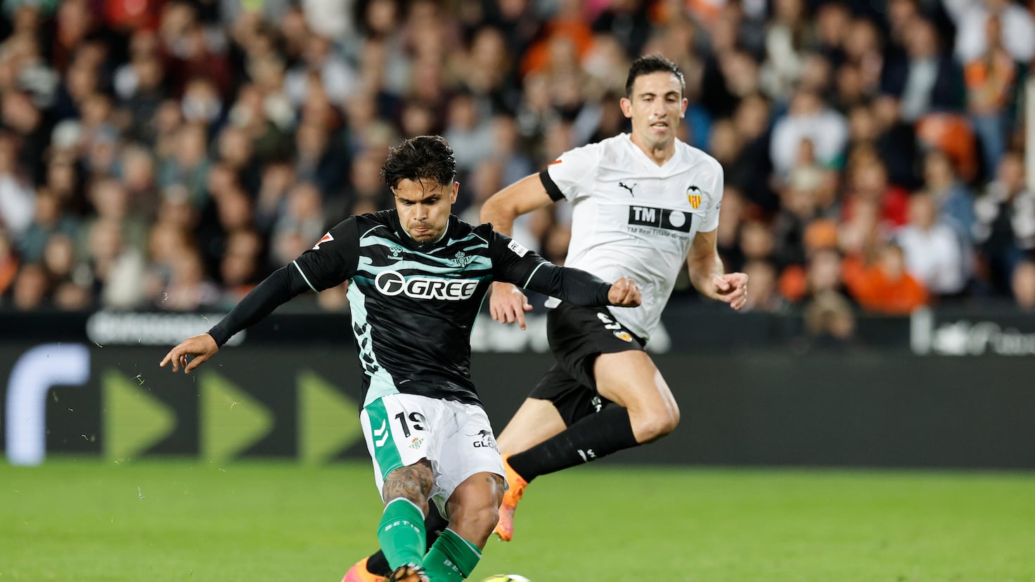 Cucho Hernández, operado na cavidade nasal Cucho Hernández, operado na cavidade nasal