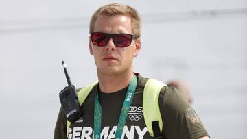 NIC. Rio De Janeiro (Brazil), 12/08/2016.- (FILE) A file picture dated 07 August 2016 shows German Stefan Henze, coach of the German Canoe team, at the Kajak Men Heats of the Canoe Slalom event during the Rio 2016 Olympic Games at Whitewater Stadium, Rio de Janeiro, Brazil. Reports on 15 August 2016 state that Henze has died of the injuries he suffered in a traffic accident on 11 August 2016 on the way to the Olympic Village in Rio de Janeiro. Henze was 35 years old. (Piraguismo eslalom, Brasil) EFE/EPA/FRISO GENTSCH