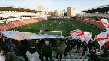 Panorámica del entrenamiento a puerta abierta en la previa.