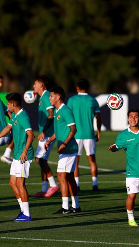 “Vamos a dejar el alma y corazón para regalarles un triunfo a Bolivia”