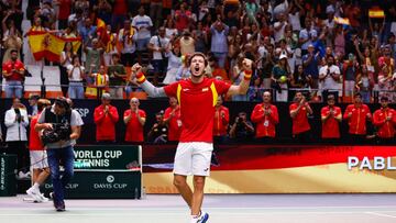 Carreño se suma a la épica española y remonta a Thompson