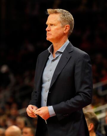 Coach de Warriors de la NBA. Ingresos: $9.5 millones de dólares.