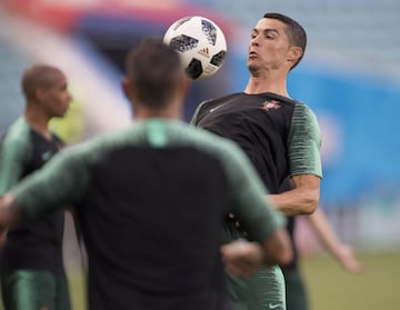 Portugal se prepara para su debut frente a España