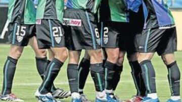 <b>TRIUNFO. </b>El Málaga ganó en Vitoria con el tanto de Peragón.