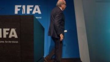 Las revelaciones del informe de Canal + se suman a las denuncias contra Blatter.