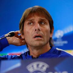 Conte: "Estoy contento con Morata, es el 9 del Chelsea"