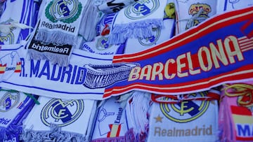 MADRID, SPAIN - OCTOBER 25:  Merchandise goes on sale prior to kickoff during the La Liga match between Real Madrid CF and FC Barcelona at Estadio Santiago Bernabeu on October 25, 2014 in Madrid, Spain.  (Photo by Gonzalo Arroyo Moreno/Getty Images)  BUFA