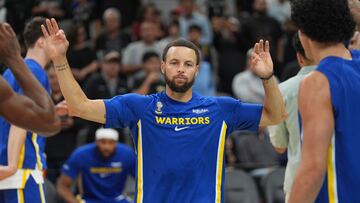Steph Curry and the Golden State Warriors snapped their losing skid on the second end of a back-to-back beating Victor Wembanyama and the San Antonio Spurs.