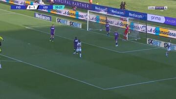 El gol de listo de Deulofeu a la Fiorentina