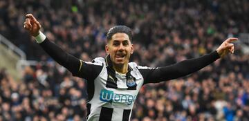 Ayoze Perez of Newcastle United celebrates as he scores their first goal during the Sky Bet Championship match between Newcastle United and Preston North End at St James' Park on April 24, 2017