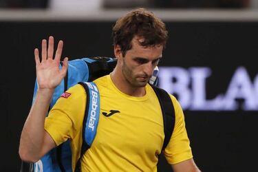 Djokovic fulmina a Ramos y sigue afinando su nuevo saque