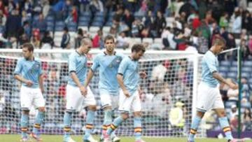 España se asfixia ante Japón