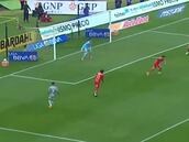 Víctor Dávila impactó a la afición del América con esta definición: ¡clase total!