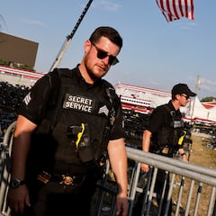 ¿Cuántos guardaespaldas del Servicio Secreto hay regularmente en los mítines de Donald Trump?