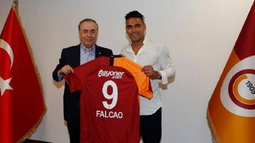 Mustafa Cengiz, presidente del Galatasaray, habl&oacute; de su gesti&oacute;n y de Falcao Garc&iacute;a, uno de sus fichajes m&aacute;s criticados. El dirigente se arrepinti&oacute;