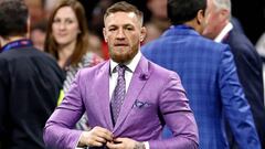 Conor McGregor, antes del partido de la Super Bowl LIII entre los New England Patriots y Los Angeles Rams en el Mercedes-Benz Stadium.