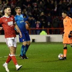 Nottingham 4-2 Arsenal: Alexis fuera de la FA Cup