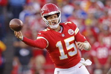 Eagles y Patrick Mahomes dominan a la mitad de la temporada