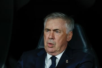 Ancelotti, en el banquillo del Bernabéu.