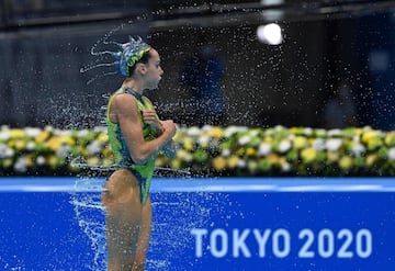 Un momento del ejercicio español de natación artística de rutina libre por equipos. 