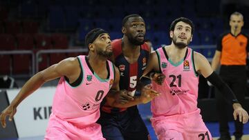 30-10-2020, Vitoria
 BALONCESTO BASKONIA-BARCELONA
 Partido de Euroliga: Jekire entre  davies y Abrines
 foto: L. Rico