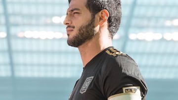 El triste momento en el casa de Carlos Vela es afectada por el incendio en California