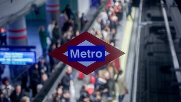 Decenas de personas en la estación de Atocha de Metro, a 25 de febrero de 2024, en Madrid (España).
25 FEBRERO 2024;METRO;VIAJEROS;RECURSOS;GENTE;TREN;VAGÓN
Ricardo Rubio / Europa Press
25/02/2024