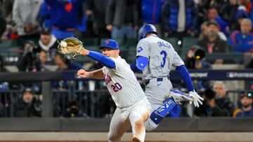 Oct 17, 2024; New York City, New York, USA;Los Angeles Dodgers outfielder Chris Taylor (3) beats the force out by New York Mets first base Pete Alonso (20)  in the third inning during game four of the NLCS for the 2024 MLB playoffs at Citi Field. Mandatory Credit: John Jones-Imagn Images