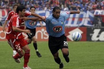 En 2008, y con Sampaoli en la banca, destacó en O'Higgins. De ahí saltó al América de México.
