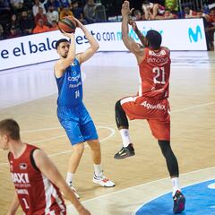 Olumuyiwa estrella ebrio un coche en Nochevieja, es detenido y se enfrenta a una sanción