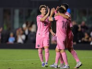 En medio de las negociaciones por el fichaje de Baltasar Rodriguez, el conjunto argentino busca sellar un duelo amistoso ante el cuadro dirigido por Mascherano.