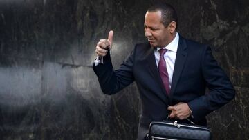 El padre de Neymar se lanza al ataque en Instagram