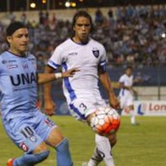 Huachipato reacciona a tiempo y le roba un empate a Iquique