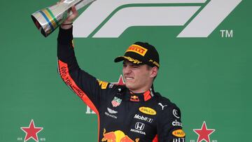 Verstappen celebra la tercera victoria del a&ntilde;o en el GP de Brasil 2019.