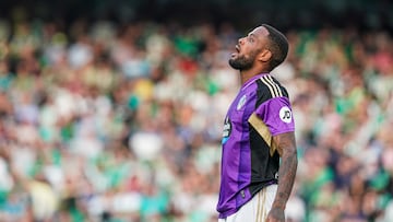 El delantero canadiense, Cyle Larin, en una imagen de un partido con el Valladolid