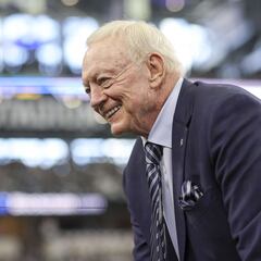 Cowboys trade rumors: What moves could Dallas make before the deadline?