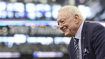The 2022 NFL trade deadline is just a day away, and the Dallas Cowboys could make a move to improve their chances for a Super Bowl run this year.