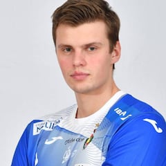 Sergey Hernández se cae de la convocatoria de los Hispanos