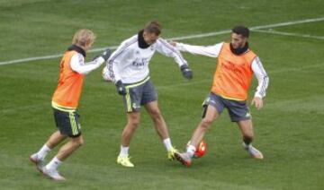 Odegaard, Cheryshev y Lazo.