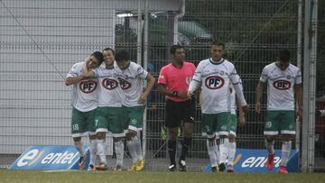 Puerto Montt -imagen- e Iberia ganaron sus partidos de ida en la postemporada de Primera B. 