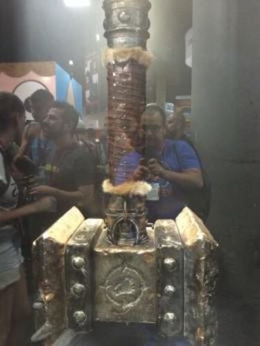 La película de Warcraft desvela su logotipo