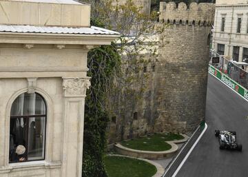 La loca carrera en el circuito urbano de Bakú