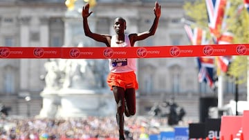 Eliud Kipchoge, vencedor en la &uacute;ltima Marat&oacute;n de Londres. 