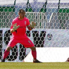 Wanderers salva un empate con uno menos ante Católica