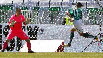 Wanderers salva un empate con uno menos ante Católica