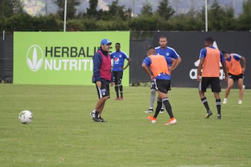 Los dirigidos por Jorge Luis Pinto se preparan para su primer partido de Liga Águila frente a Envigado. También presentaron sus cuatro nuevas caras.