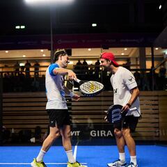 Jon Sanz y Momo González se resisten a despedirse