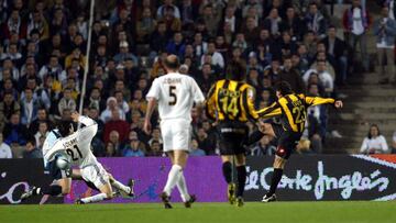 El Zaragoza dispar車 en 2004 el 'Galacticidio' del Real Madrid